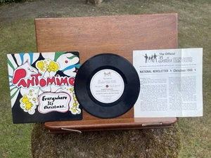 The Beatles 4th Fan Club Flexi Disc Everywhere its Christmas + Newsletter 1966 - Picture 1 of 13