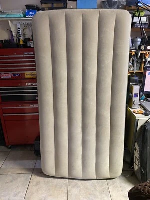 Colchón inflable de terciopelo para cama de coche camión SUV asiento trasero camas para dormir 6’x3’x7” Foto 1 de 4