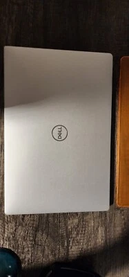 Dell XPS 13 9380 i5-8265@1.8GHz, 8GB Ram, 256GB SSD, Windows 11 Pro Foto 1 de 4