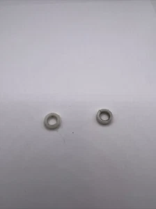 Nikko Porsche 959 Lager Buchsensatz vorne R/L Seite R-16018 (2) RC Car Teile - Bild 1 von 2