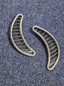 Vintage VW Volkswagen Crescent Vents with Chrome Trim, VWC-113-898-447-ABC - Picture 1 of 7