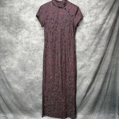 Maxi Vestido Asiático Y2K SL Fashions Cheongsam 10 Satén Borgoña Floral Capricho Foto 1 de 4