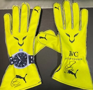 LEWIS HAMILTON SIGNED GLOVES - Bild 1 von 2
