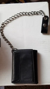Levi's Trifold Wallet - Black With Chain - Picture 1 of 2