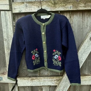 VTG 100% worsted wool Cardigan SWEATER Size Medium the Eagle's Eye blue floral - Picture 1 of 4