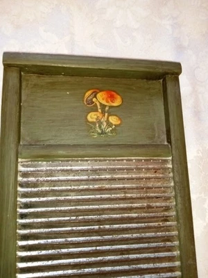 Vintage Home Crest Kitchenette And Wood Washboard  Co Primitive Key hanger - Image 1 of 4