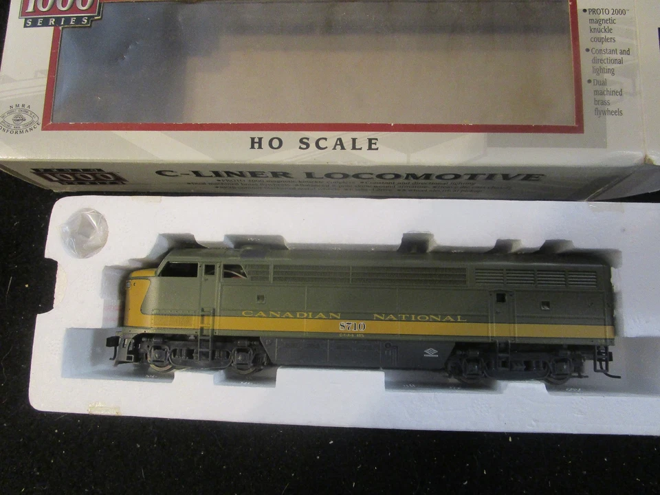 HO Scale Canadian National FM C-Liner Diesel Loco #8710 by Proto 1000 (JT4) - Image 1 of 1