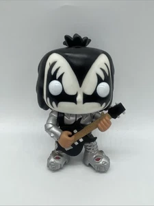 The Demon #4 KISS Funko POP! Gene Simmons abovedado fuera de caja suelto - Imagen 1 de 9