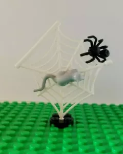LEGO Minifigure Halloween Set Spider Rat in Web Minifigure Scary Holiday Fun - Picture 1 of 1
