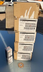 *New* Box (10) Sylvania Dulux D CF9DD/827/RP/ECO T4 G23-2700K 9W Bulbs 21097 - Picture 1 of 5