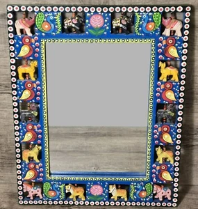 Espejo de vidrio pintado arte popular artesanal brillantes diseños animales y florales tallados - Imagen 1 de 16