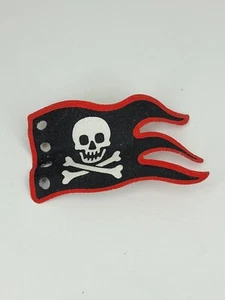Lego Fabric Flag 8x5 Black Red Skull Flag Pirates 6289 6290 x376px4 3e - Picture 1 of 2