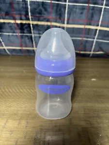 Botella de plástico Lansinoh 5 oz - Imagen 1 de 2