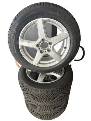 Winterreifensatz. Mercedes-Benz. Michelin Alpin 7. 205/55R16. Neuwertig. - Bild 1 von 4