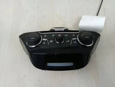 HOLDEN COMMODORE HEATER/AC CONTROLS VF, BLACK, W/ CD TYPE, 05/13-12/17 2014 - image 1 of 4