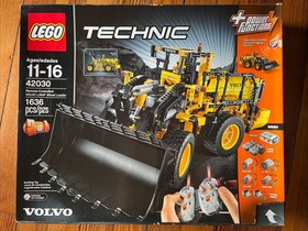 LEGO Technic Remote Controlled VOLVO L350F Wheel Loader