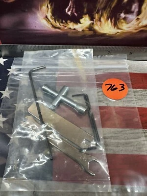 KIT DE HERRAMIENTAS RC: 6 piezas. / NUEVO Foto 1 de 4