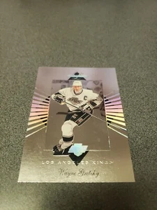 WAYNE GRETZKY 1995 DOONRUSS LEAF LIMITED CARD #10 - Picture 1 of 2