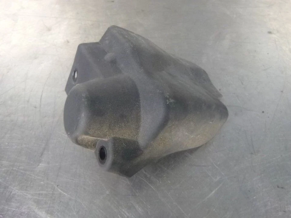 06 07 08 Panel de cubierta de servomotor de escape Triumph Daytona 675 Foto 1 de 4