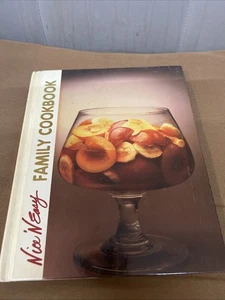 Nice 'N Easy Family Cookbook HC 1987 Book #7 - Bild 1 von 3