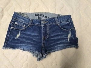 Hippie Laundry Junior's Size 3 Distressed Short Cutoff Denim Shorts - Picture 1 of 4