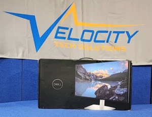Dell UltraSharp 27" Hub 1440p 120 HZ Monitor U2724DE, W/ Power, Display, USB-C - Picture 1 of 5