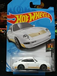 2021 Hot Wheels '96 Porsche Carrera White HW Dream Garage Series Car 1/5 - Picture 1 of 12