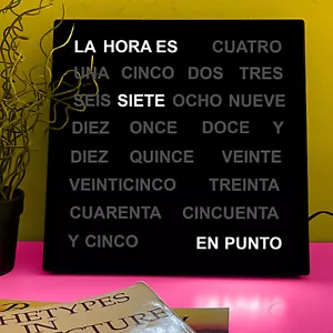 Reloj Escritorio Palabra LED Español - 11" X 11" X 1" - Enchufe Doble Voltaje EE. UU. - Artículo de Regalo - Imagen 1 de 11
