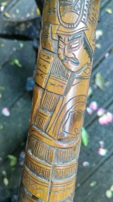 CANNE EN BAMBOU XIX   SINGE RAPACE SAMOURAI OISEAUX SIGNATURE A IDENTIFIER - Photo 1/4