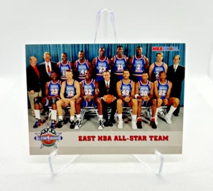 Foto del equipo East 1993-94 Hoops #281 con Michael Jordan, Shaq, Pippen, Ewing - Imagen 1 de 2