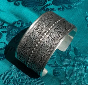 Wonderful Wide Silver Bracelet IN Nepal, Hand Watermark - Picture 1 of 2