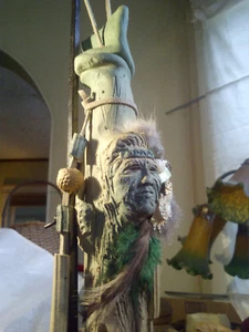 ARTIST SCULPTED NATIVE AMERICAN INSPIRED CLAY EMBELLISHED WALL ROOM WALL HANGING - Picture 1 of 12
