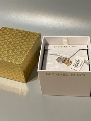 Collar Michael Kors Plata y Oro Vermeil MK Logo y Cristal Pavimentado $135 Foto 1 de 4