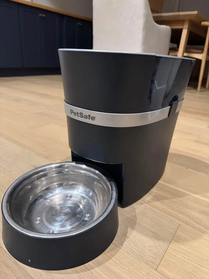 PetSafe Smart Feed Automatic Dog and Cat Feeder - Blue - Image 1 of 1