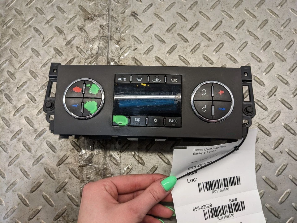 Control de temperatura montado en el tablero Opt CJ2 Se adapta a 07-11 SUBURBAN 1500 1159346 Foto 1 de 4