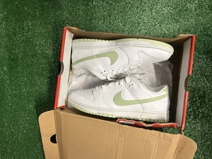 Size 10 - Nike Dunk Low Honeydew - Picture 1 of 7