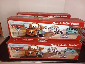 DISNEY PIXAR, AUTOS 1, MATER'S ROLLIN SCHÜSSEL SPIEL, ORIGINALSERIE 1 NEU & VERSIEGELT - Bild 1 von 20