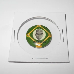 1956 Yellow Basepath PM15 Baseball Pin Bill Bruton Milwaukee Braves NEAR MINT - Picture 1 of 2