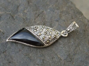 Anhänger 925 Silber schwarzer Onyx 16x Markasit Funkelndes Blatt - Picture 1 of 5