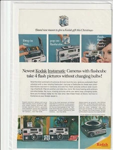 Cámara Kodak Instamatic 1965 original con anuncio de revista navideña Flashcube - Imagen 1 de 1