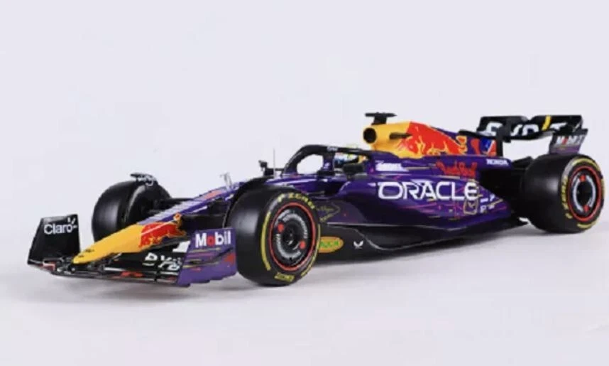 Oracle Red Bull Corsa RB19 Max Verstappen #1 Las Vegas Gp 2023 1/18 Bburago F1