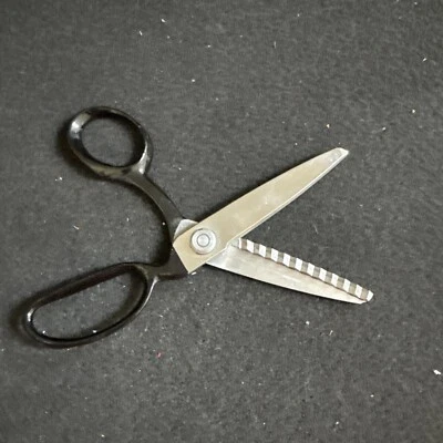 Vintage Clauss Dressmaker's Pinking Shears No. 4 Chrome Plated Scissors USA Made - Image 1 of 4