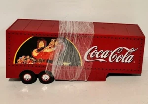 Coca Cola Santa Pack Semi Truck 18 Wheeler. With Car. 1999 - Picture 1 of 2