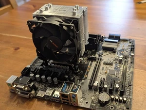 CPU / Mainboard / RAM Bundle Intel i5 9400F, 16GB DDR4RAM, ASRock H370M-Pro4 - Bild 1 von 11