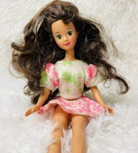 1987 BABYSITTER COURTNEY BARBIE DOLL - Picture 1 of 6