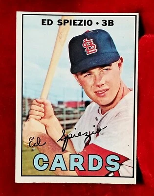 Tarjeta 1967 O-Pee-Chee ED SPIEZIO #128 AÑOS 60 CASI NUEVA-COMO NUEVA OC Cardinals Team de colección Topps  Foto 1 de 2