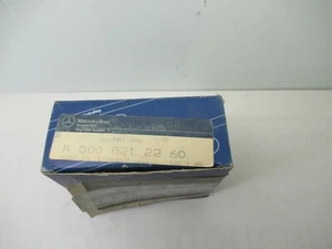 Genuine Mercedes Blower Resister, 000 821 22 60 - Picture 1 of 7