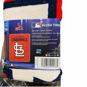 Manta de felpa súper suave de los Cardenales de San Luis con logotipo de equipo nuevo con etiquetas con licencia MLB - Imagen 1 de 3