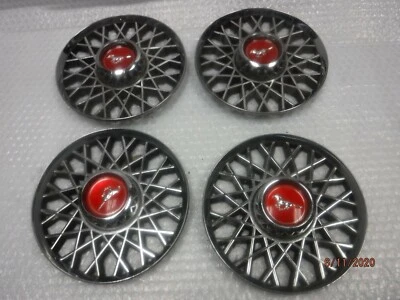 JUEGO DE 4 TAPACUBOS OEM MUSTANG II 1974-1978 FORD 74 75 76 77 TAPACUBOS d4za-1a041-AB Foto 1 de 4