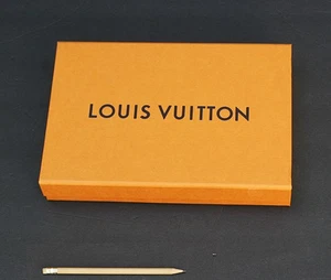 Authentic LOUIS VUITTON LV Magnetic Embossed Logo Empty Gift Box 12 x 8.25 x 2.2 - Picture 1 of 3